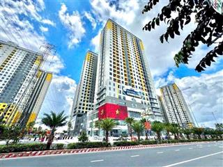 Bán căn 2 phòng ngủ 2wc, bcons plaza, 2,350 tỷ, tầng trung view hồ đá đẹp, tặng nội thất