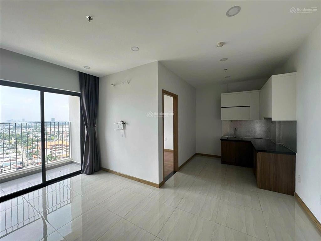 Bán căn hộ ngay làng đại học 2 phòng ngủ 2wc, giá 2,230 tỷ bao sổ