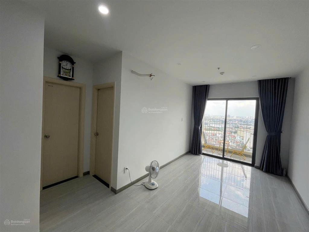 Cho thuê căn hộ ngay làng đại học, 2 phòng ngủ 2wc, 6,5 tr/tháng