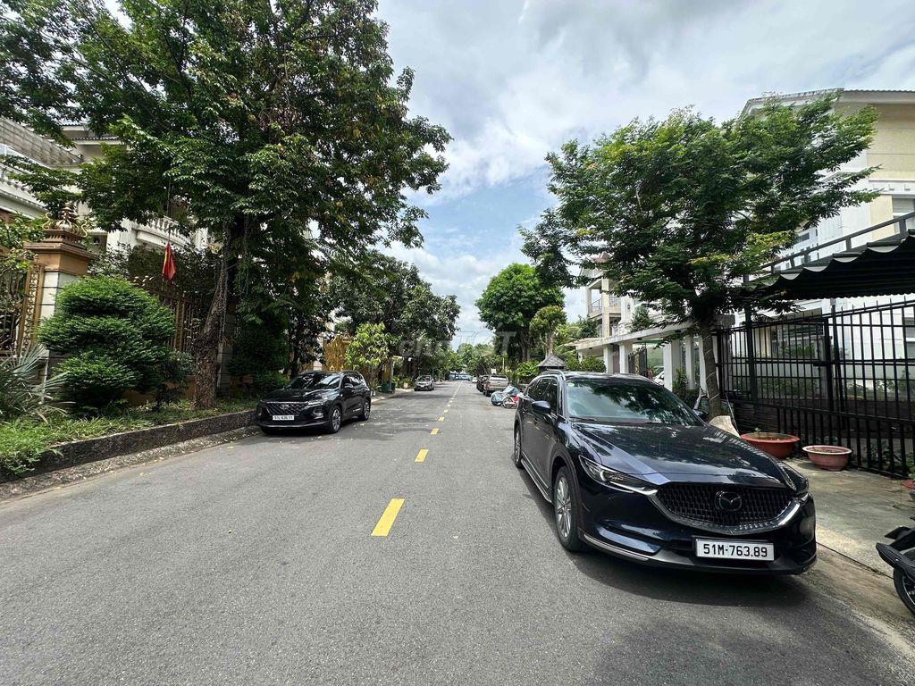 Cho Thuê Nhà Khu Biệt Thự Hoàng Gia, Trung Tâm Hành Chính Dĩ An