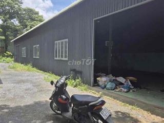 Cho thuê nhà kho 300m² Đường Trần Hưng Đạo, Phường Đông Hoà