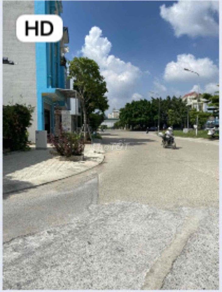 Bán lô Gốc 2 Mt Đường KDC Ngay VimCom 550