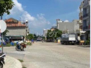 Bán lô Gốc 2 Mt Đường KDC Ngay VimCom 550