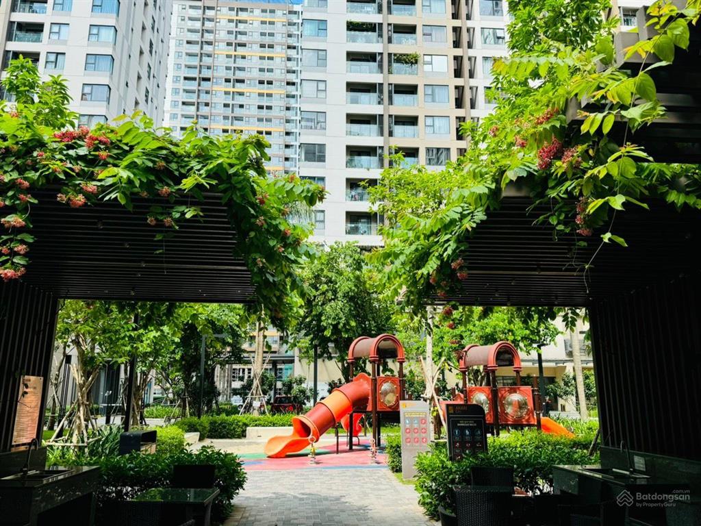 Bán nhanh căn hộ 3pn 2wc, 97m2, phase 2 giá bán 5,5 tỷ, hỗ trợ vay