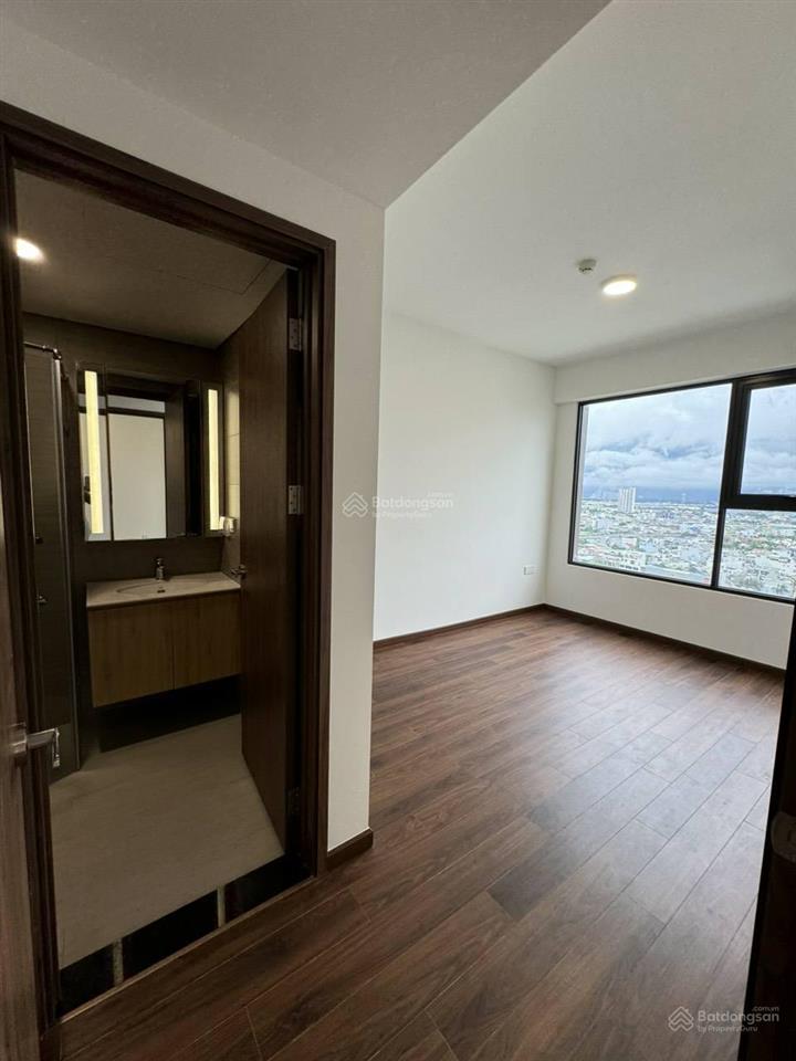 Bán nhanh căn hộ 3pn 2wc, 97m2, phase 2 giá bán 5,5 tỷ, hỗ trợ vay