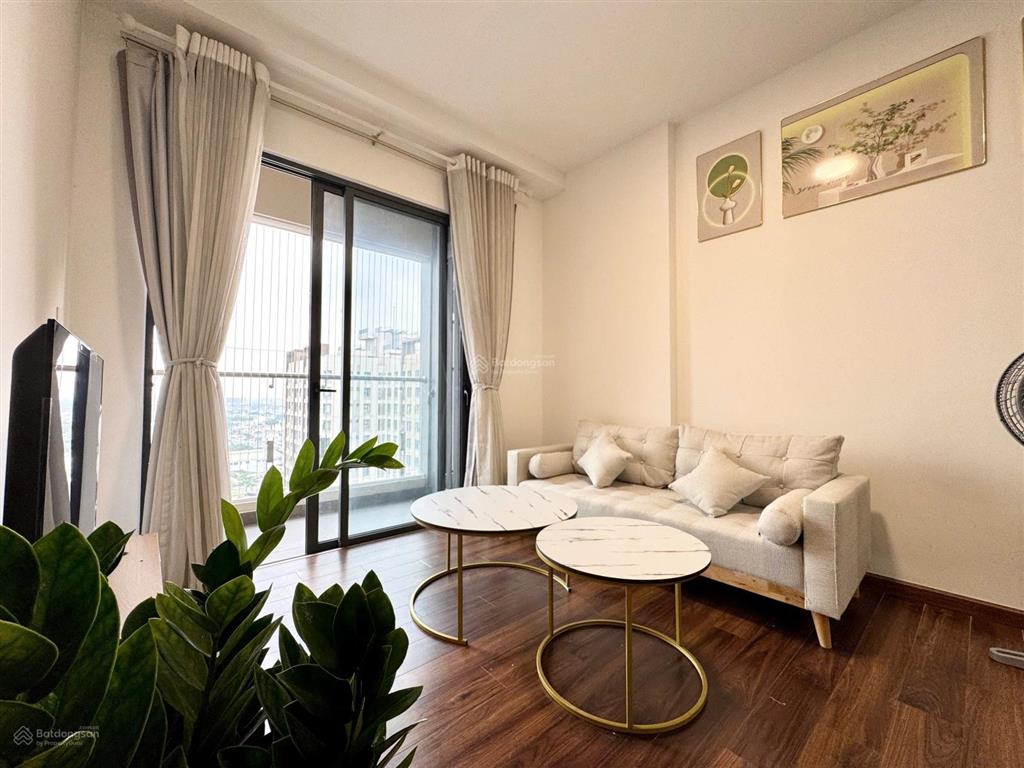 Cho thuê nhanh căn 2pn akari 75m2 full nội thất giá 12tr/th.  0768 713 ***