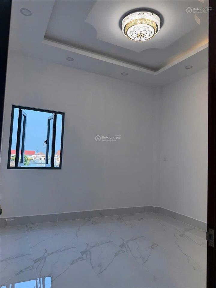 Cho thuê nhà đường phú định 1 trệt 1 lửng 2 lầu 175m2 giá thuê 15tr