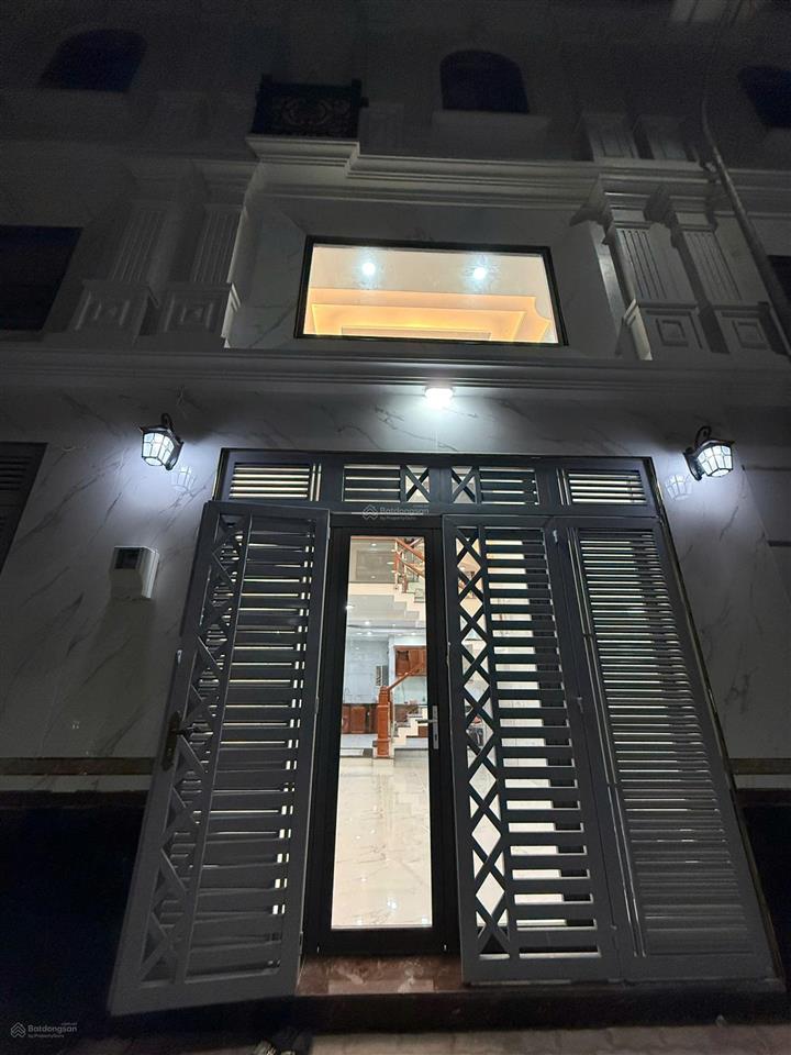 Bán nhà liền kề mt phú định q8, liền kề q6, nhà mới xây 3 tầng 175m2 giá 6,590 tỷ.  0768 713 ***