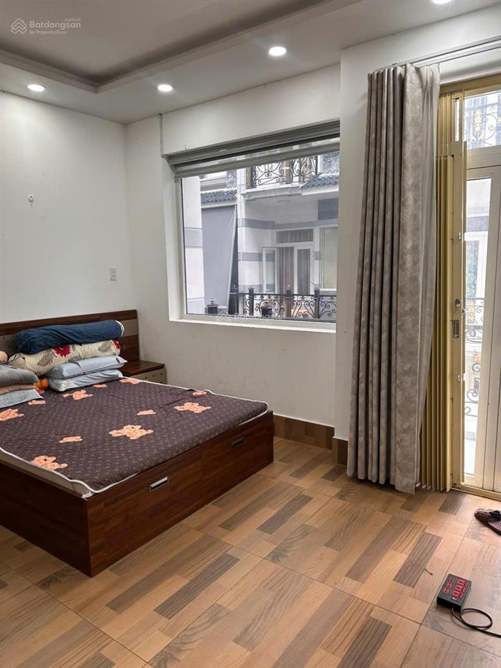 Bán nhà mặt phố 4 tầng đường an dương vương 4,5m*11m, full nội thất giá 7,5 tỷ.  0768 713 ***