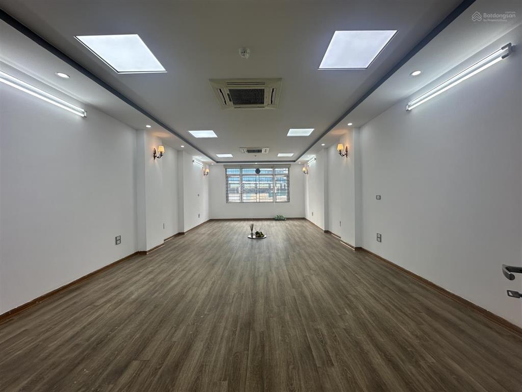 Chính chủ cho thuê văn phòng 60 m2  12,5 triệu (tri ân 5 triệu c khách thuê) nhân hoà thanh xuân