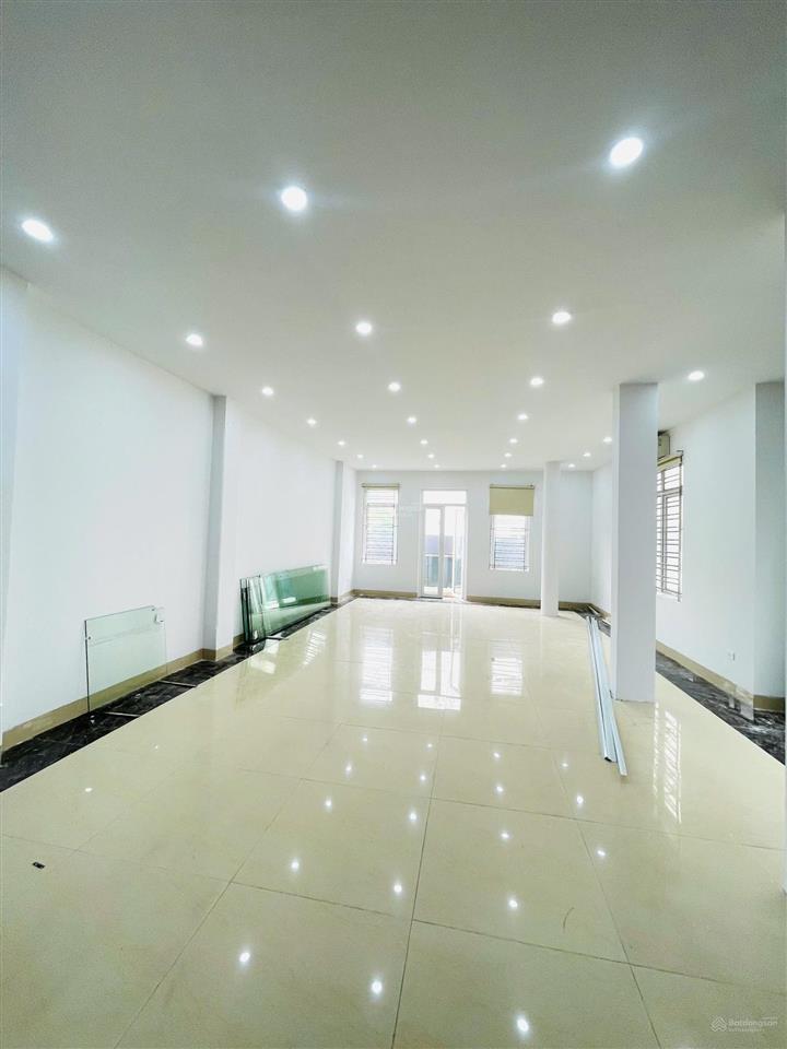 Chính chủ cho thuê văn phòng đẹp nhất phạm tuấn tài cầu giấy 16 triệu 75 m2
