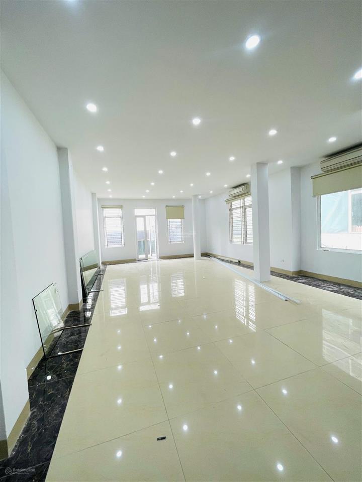 Chính chủ cho thuê văn phòng đẹp nhất phạm tuấn tài cầu giấy 16 triệu 75 m2