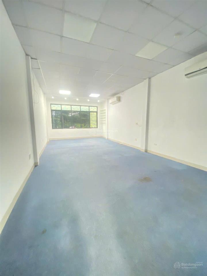 Chính chủ cho thuê mặt bằng kinh doanh nổi bật trần vỹ cầu giấy 65 m2 giá 9 triệu