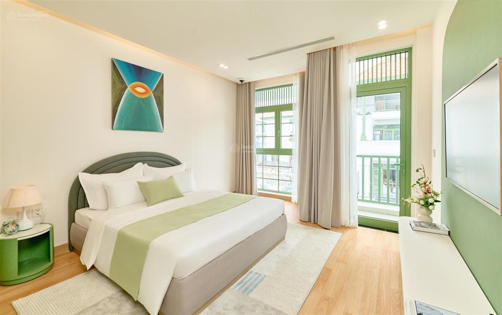 Bán gấp liền kề 3,5 tầng + hầm (220) 56m2, vị trí gần công viên nước sun hà nam