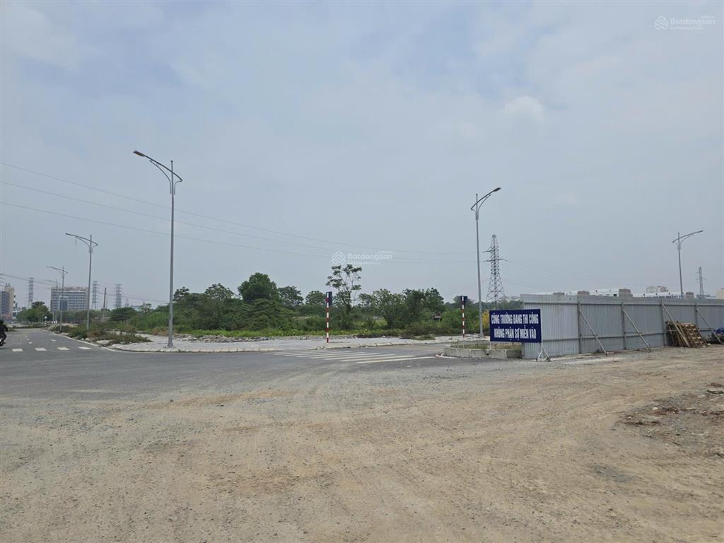 Bán gấp lô đất đẹp tân thanh cắt lỗ sâu cho anh chị mua để ở.