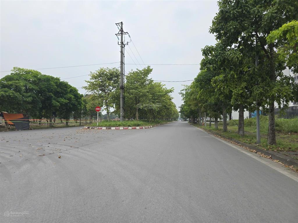 Bán đất phố cà 100m2 thanh liêm hà nam kinh doanh được ngay, chủ cắt lỗ 30%