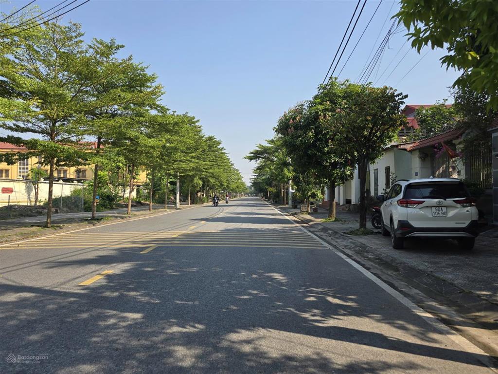 Cắt lỗ sâu, ngộp ngân hàng, vị trí kinh doanh được ngay