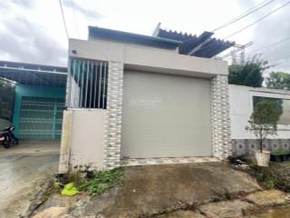 Bán nhà trung tâm thị trấn cũ gần tiện ích
