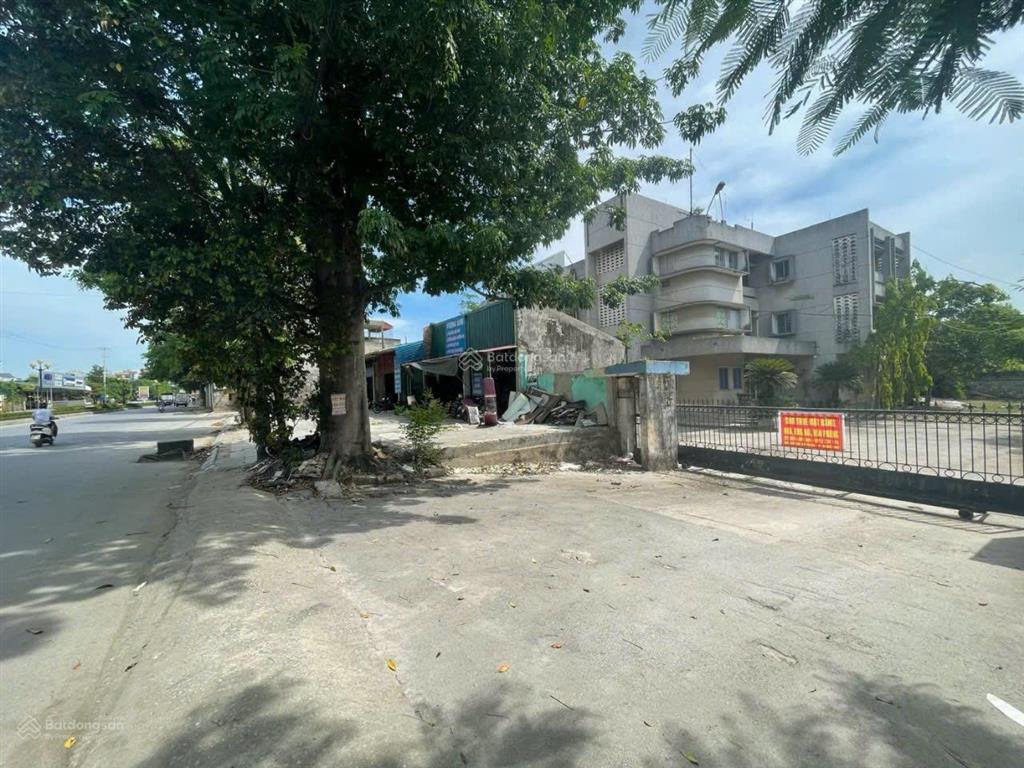 Chính chủ bán lô đất 4152,8 m2 mặt đường bà triệu, đông thọ, thanh hoá