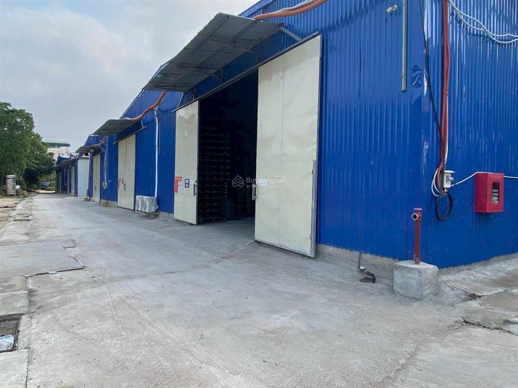 Cho thuê kho xưởng 6000m2 tại kcn phú thị  gia lâm