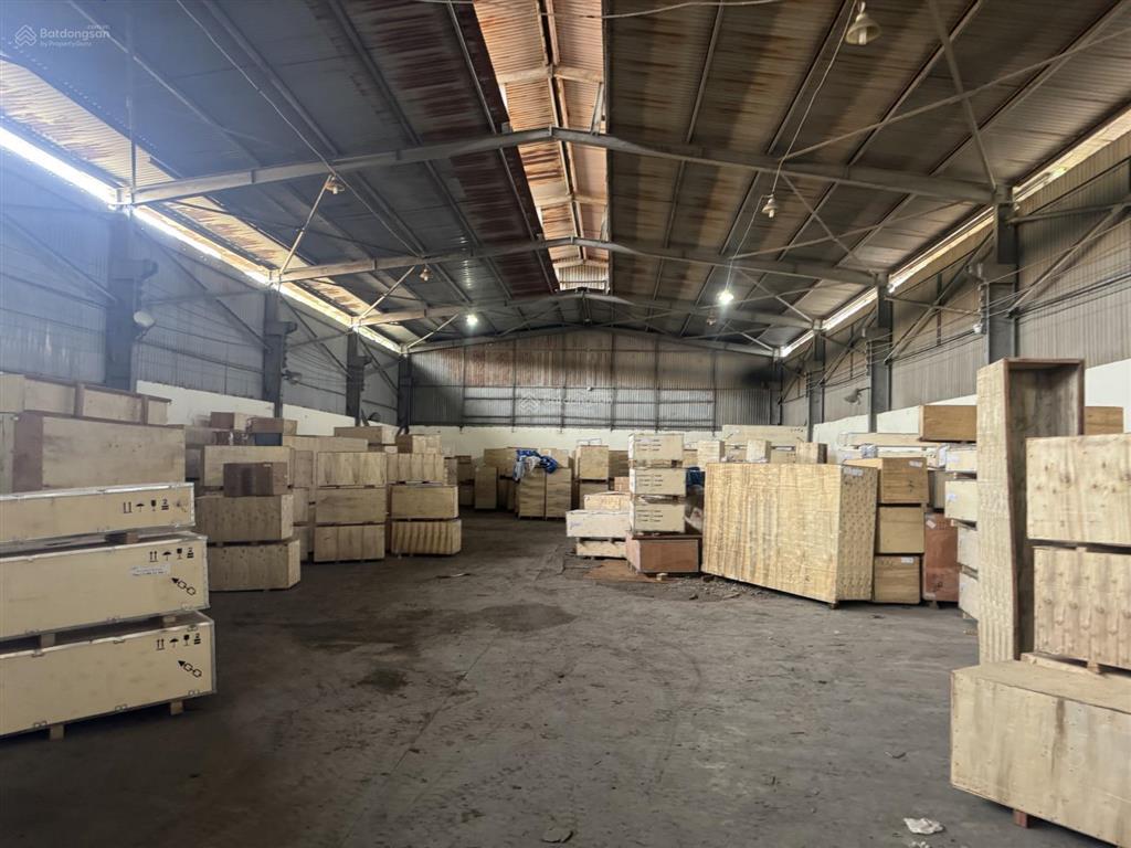 Tôi cần cho thuê kho đẹp 500  100m2  10000m2 tại mặt ql32, gần trạm trôi, hà nội