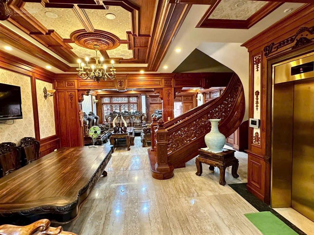 Ban gấp nhà biệt thự hoàng dư khương p.12 quận 10 củ khu biệt thự sang trọng giá chỉ 47 tỷ