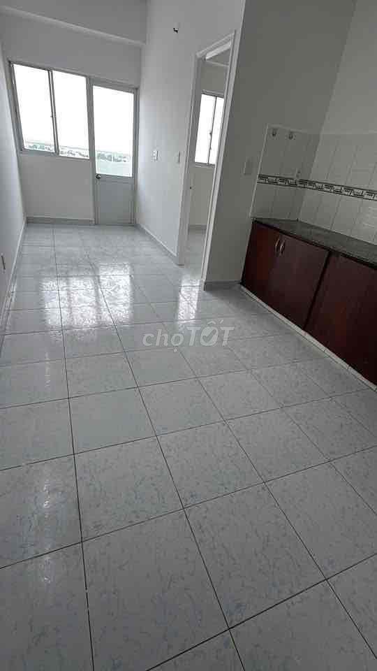 Em có căn hộ chính chủ  bán Block A Lê Thành Tân Tạo 33,9m giá Ngộp