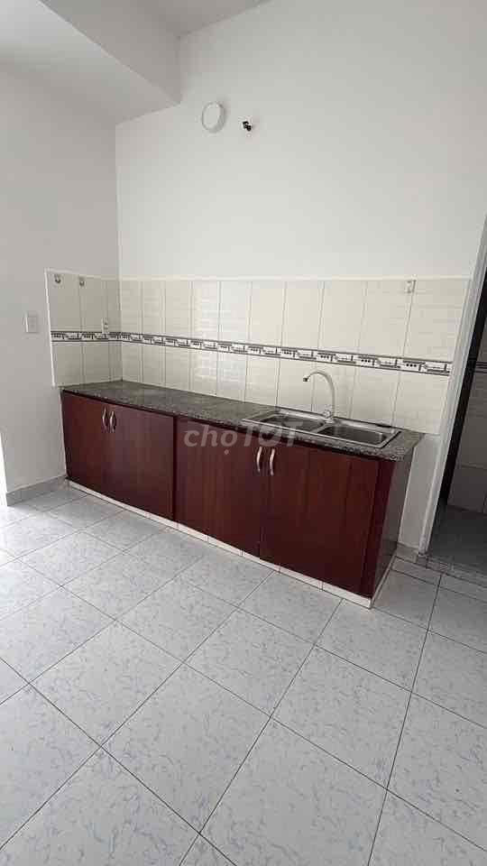 Cần bán gấp Chính chủ giá *** thị trường Block A lê thành tân tao