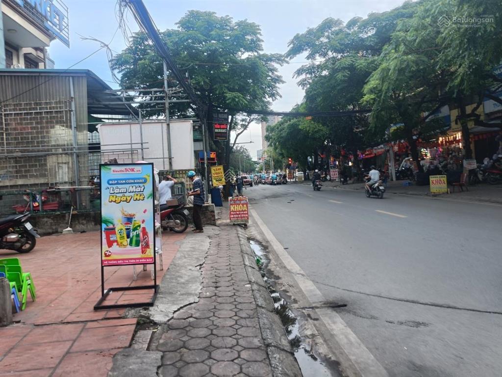 Bán gấp đất mp trần cung sát ngã tư hoàng quốc việt giao cắt nguyễn phong sắc 162m2  vỉa hè.