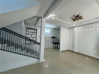 Chỉ với 3 tỷ 860 cho căn nhà mới 2 tầng, đường ô tô dọn vào ở ngay, mặt tiền kinh doanh 5m