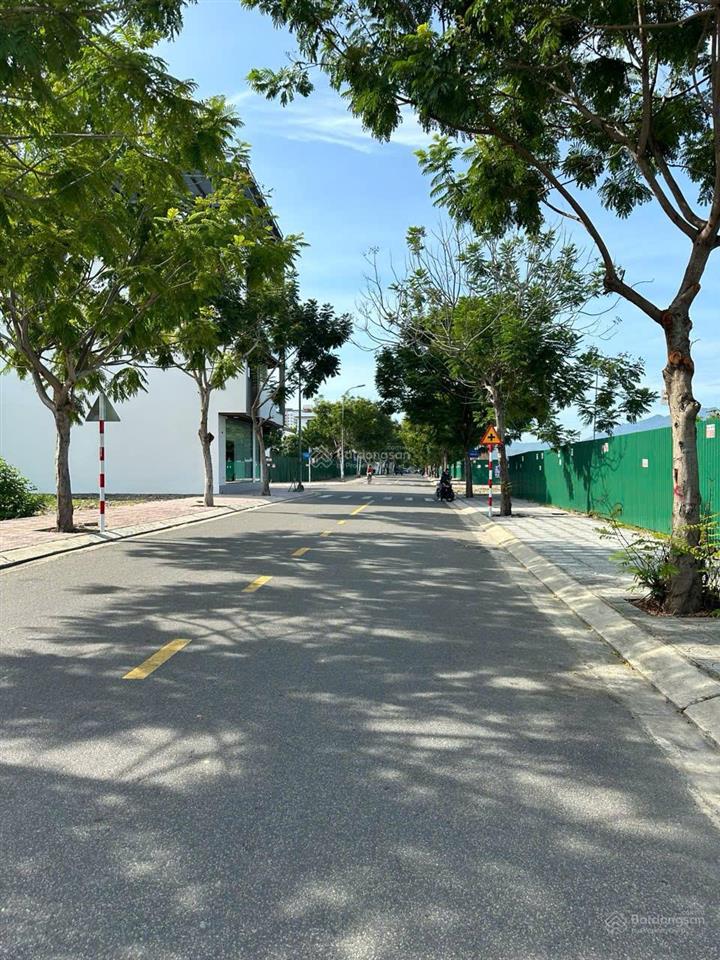 Cần bán gấp lô góc siêu đẹp kđt hà quang 2, nha trang