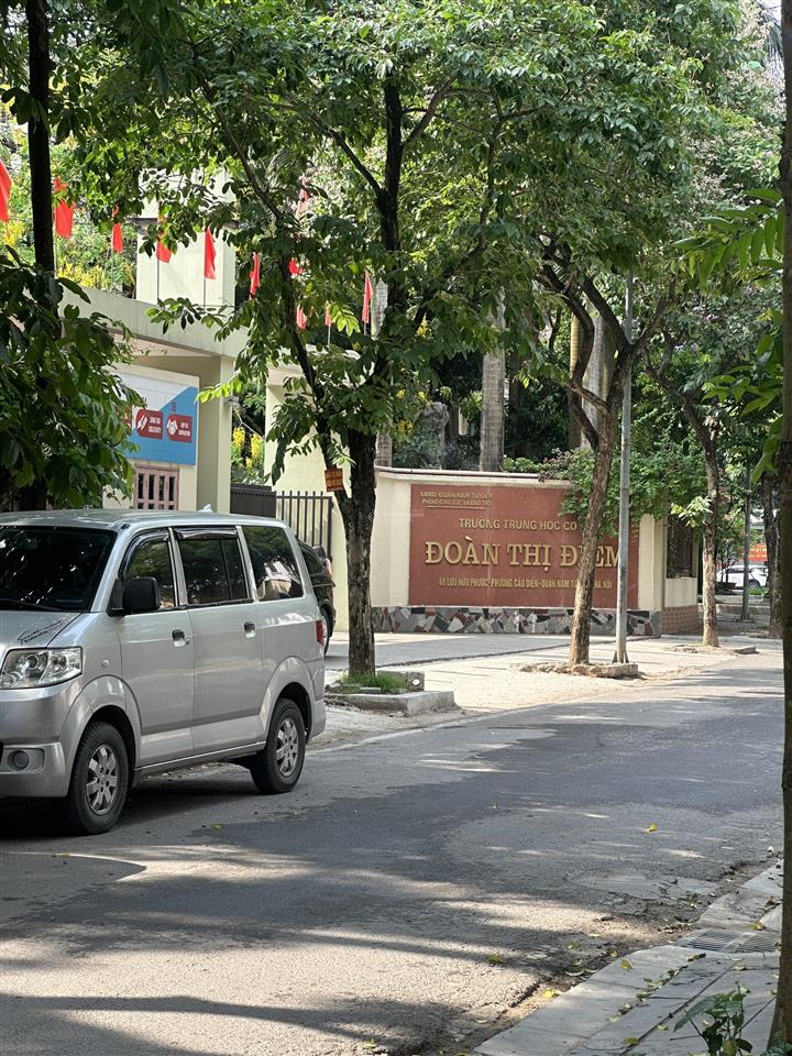 Bán liền kề kđt mỹ đình 1 ngay gần trường cấp 2 đoàn thị điểm.  ngay 0984 618 ***