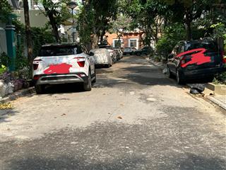 Bán liền kề kđt mỹ đình 1 ngay gần trường cấp 2 đoàn thị điểm.  ngay 0984 618 ***