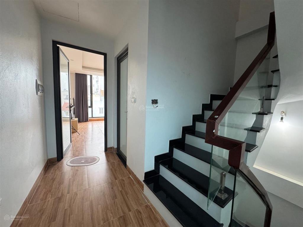 Nhà đẹp phương canh 30m² 4 tầng 1 tum 3 phòng ngủ gần trịnh văn bô