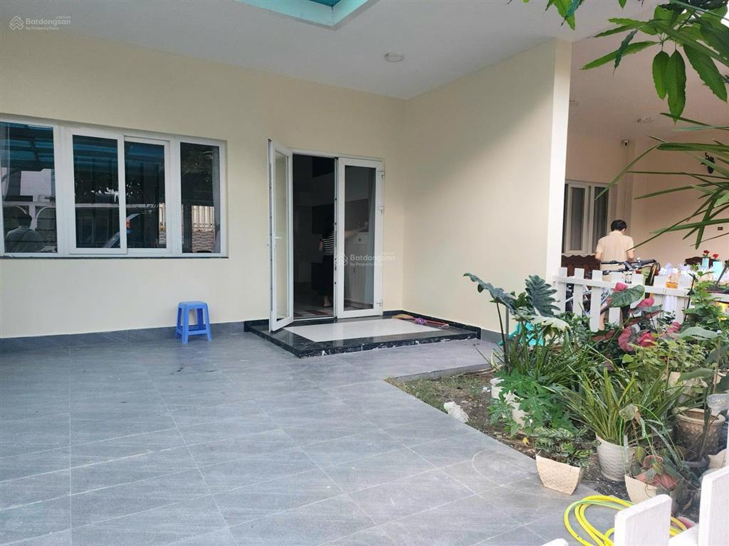 Cần bán căn 6x18m  giá 12 tỷ full nội thất  tại melosa garden khang điền. gần công viên chính