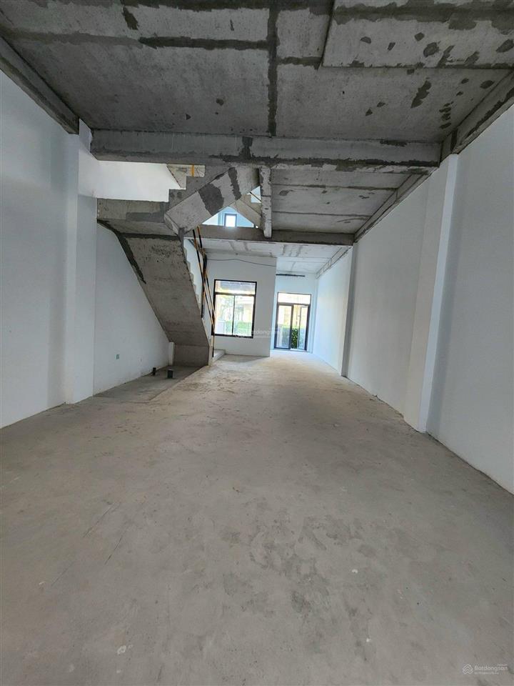 Cần bán nhà phố 90m2  giá 17 tỷ tại the classia khang điền. xây dựng 4 tầng. gọi khả phước