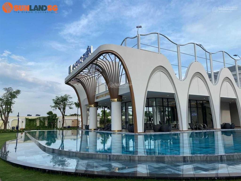 Bán nhanh căn 2 mặt tiền 100m2  giá 20 tỷ  đối diện chung cư 29 tầng tại classia khang điền
