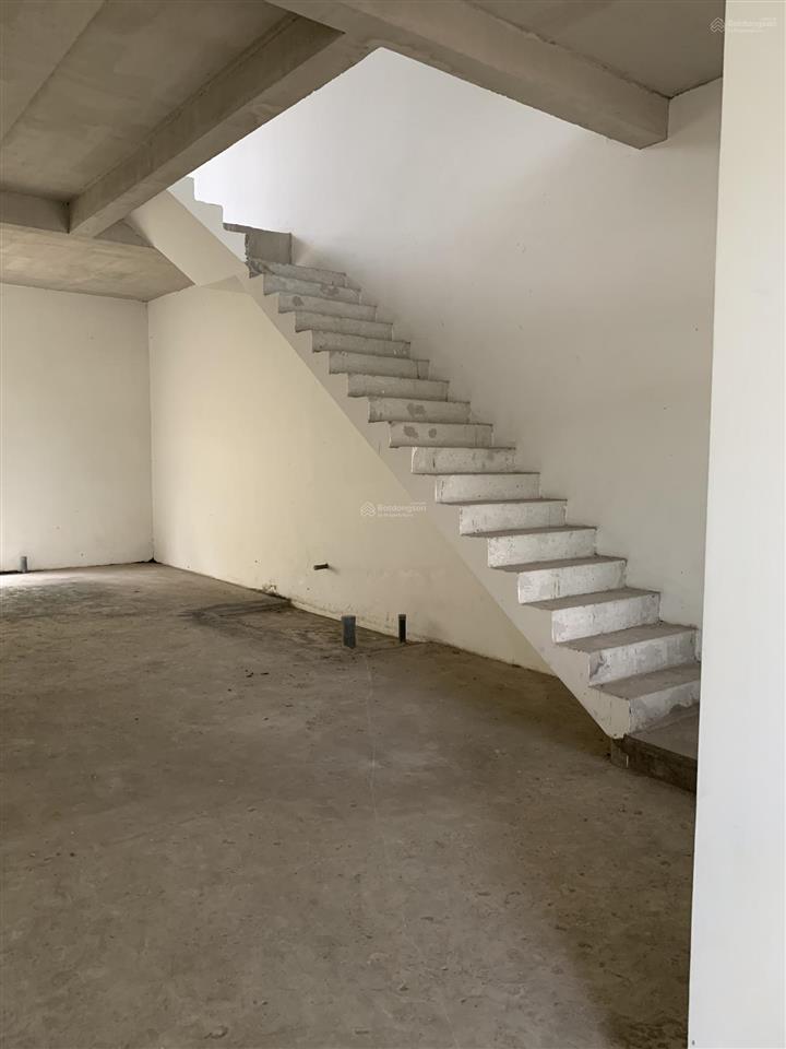 Cần bán căn dt 76m2  giá 14,8 tỷ  2 mặt tiền, gần hồ bơi, gym, công viên. giá tốt tại verosa park