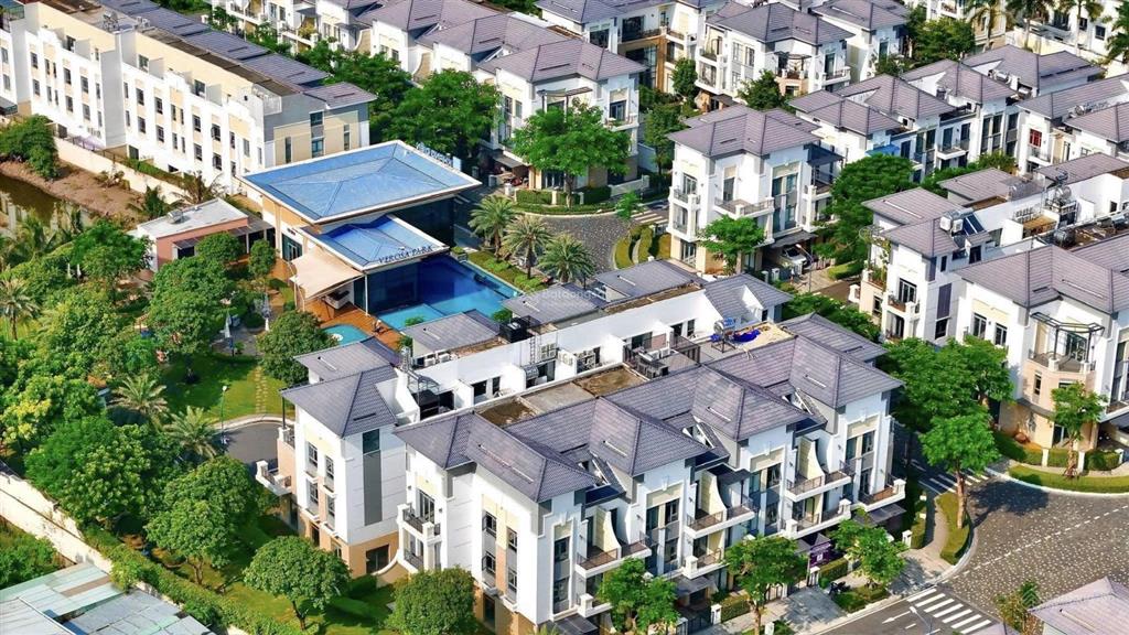 Cần bán căn đẹp verosa park 85m2  giá 17 tỷ  view thoáng, sổ hồng riêng. gọi phước