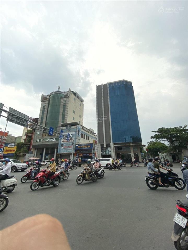 Bán gấp mt cộng hòa, p. 12, q. tân bình dt (9.6 x 21m) kết cấu 4 tầng hđt 165 tr  giá 48 tỷ tl