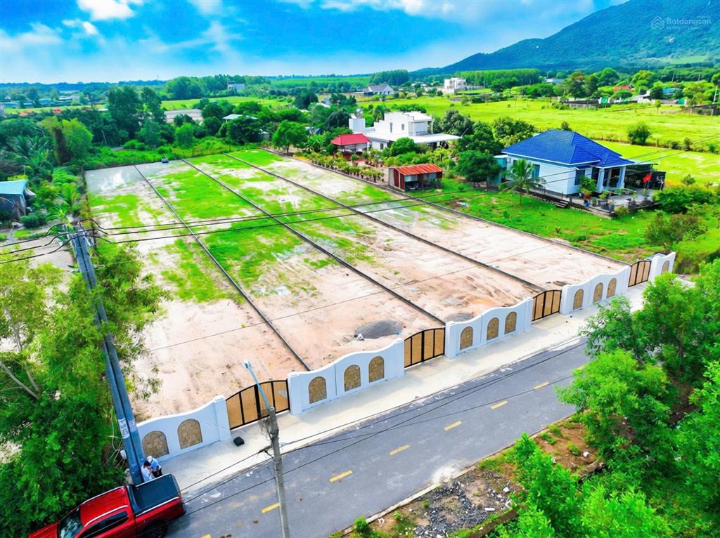 Bán gấp đất 1000m2 tại long mỹ, thị trấn phước hải, huyện long đất, 3,8 tỷ vnd