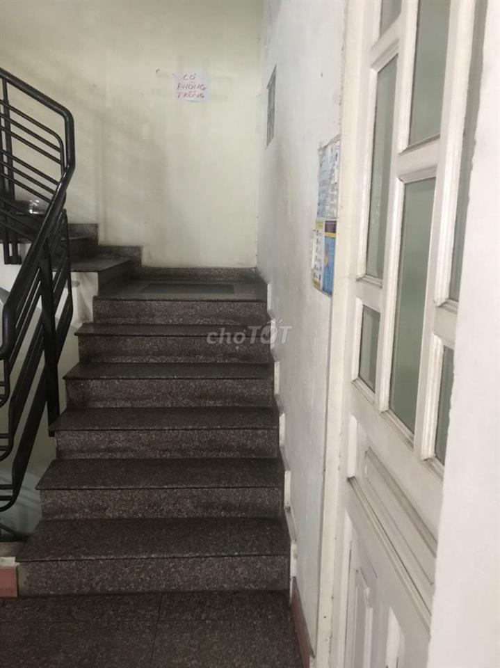 PHÒNG TRỌ CÓ BẢO VỆ , CÓ HẦM ĐỂ XE, SẠCH SẼ, AN NINH , PCCC