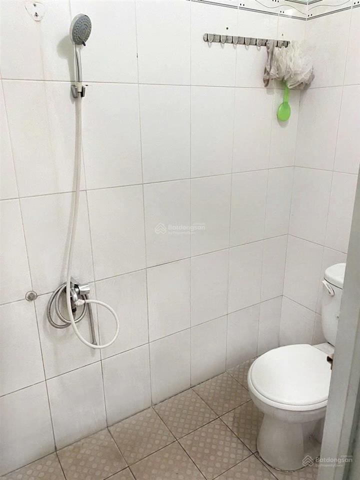 Phòng trọ trong nhà trọ 3 lầu, sạch sẽ, an ninh, lối đi riêng, wifi, th internet.