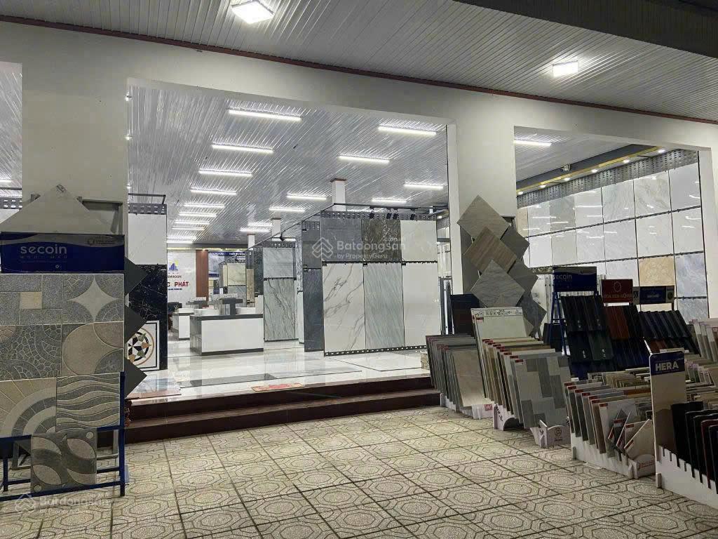 Bán showroom nội thất góc 2 mặt tiền đường trảng bom  đồi 61, ngay kcn bàu xéo