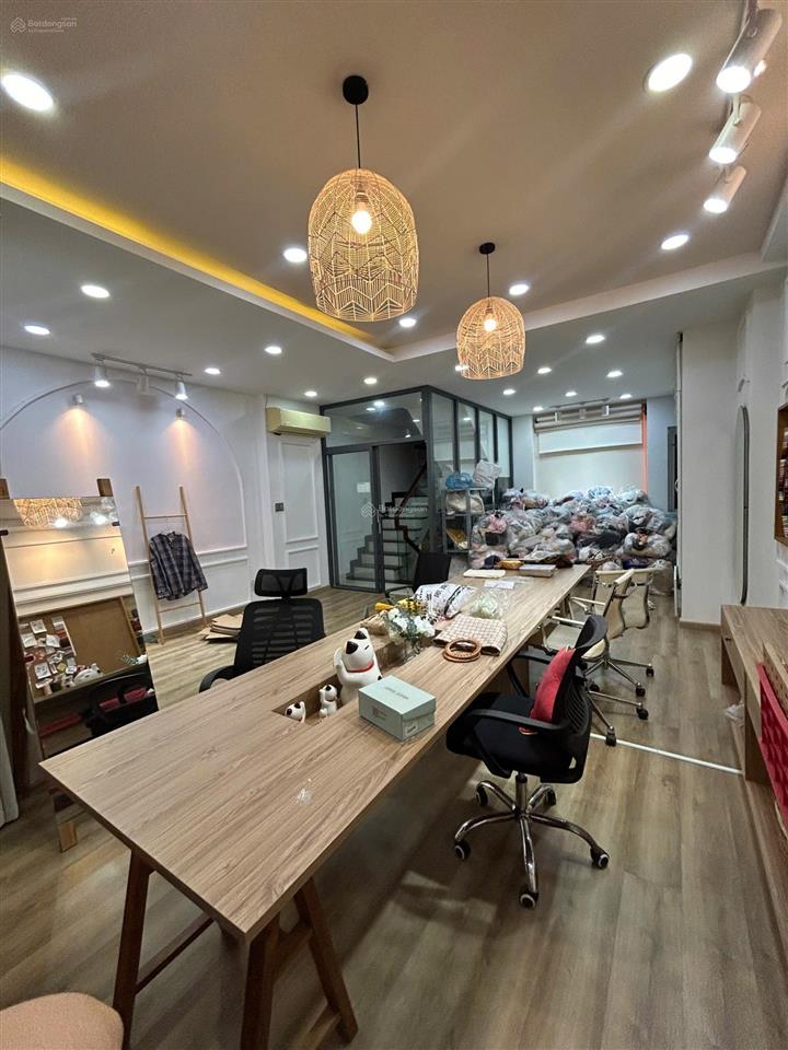 Cho thuê nhà làm vp, diện tích 5.8x10, 5 tầng, 30tr/tháng
