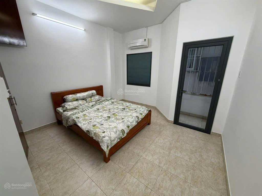 Cho thuê nhà khu phú mỹ chợ lớn (đối diện cc lô b), 4x18, 4 tầng, giá 25tr/tháng, hđ thuê 3 năm