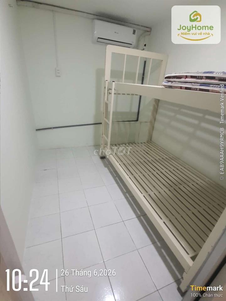 Phòng máy lạnh giá rẻ ngay cổng IUH cơ sở Nguyễn Văn Dung