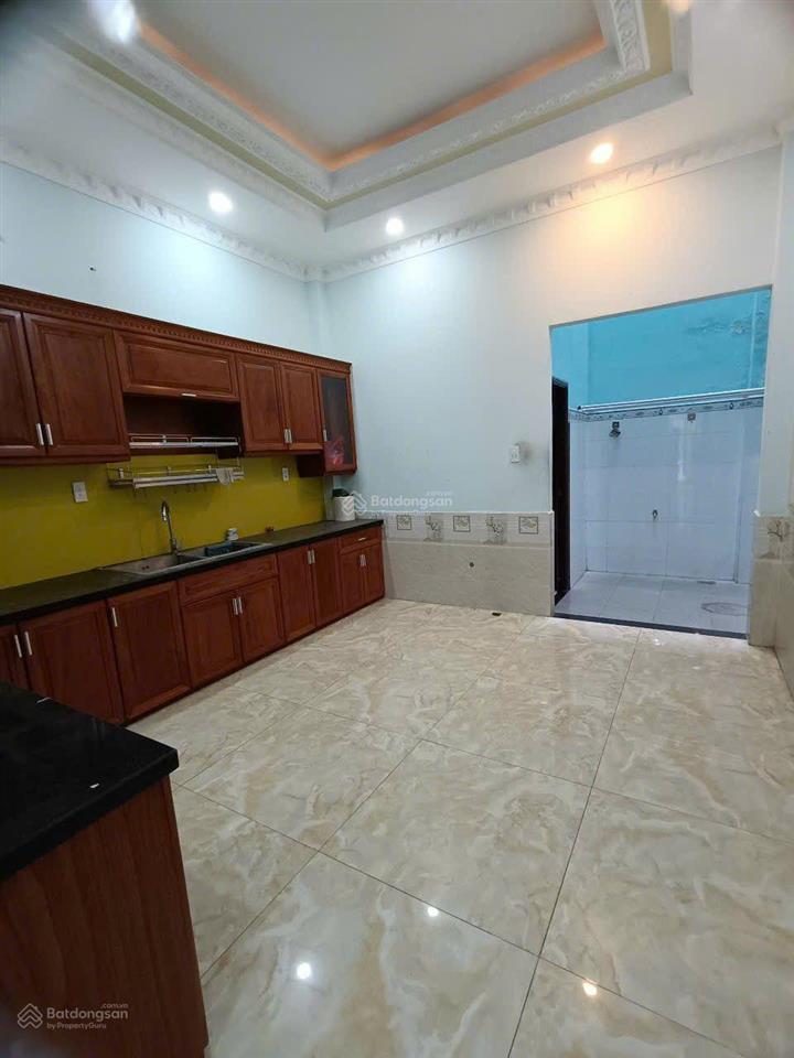 Cho thuê nhà đ/c 79 đường dc9  4x20m  4 tầng  5pn  4wc  giá rẻ