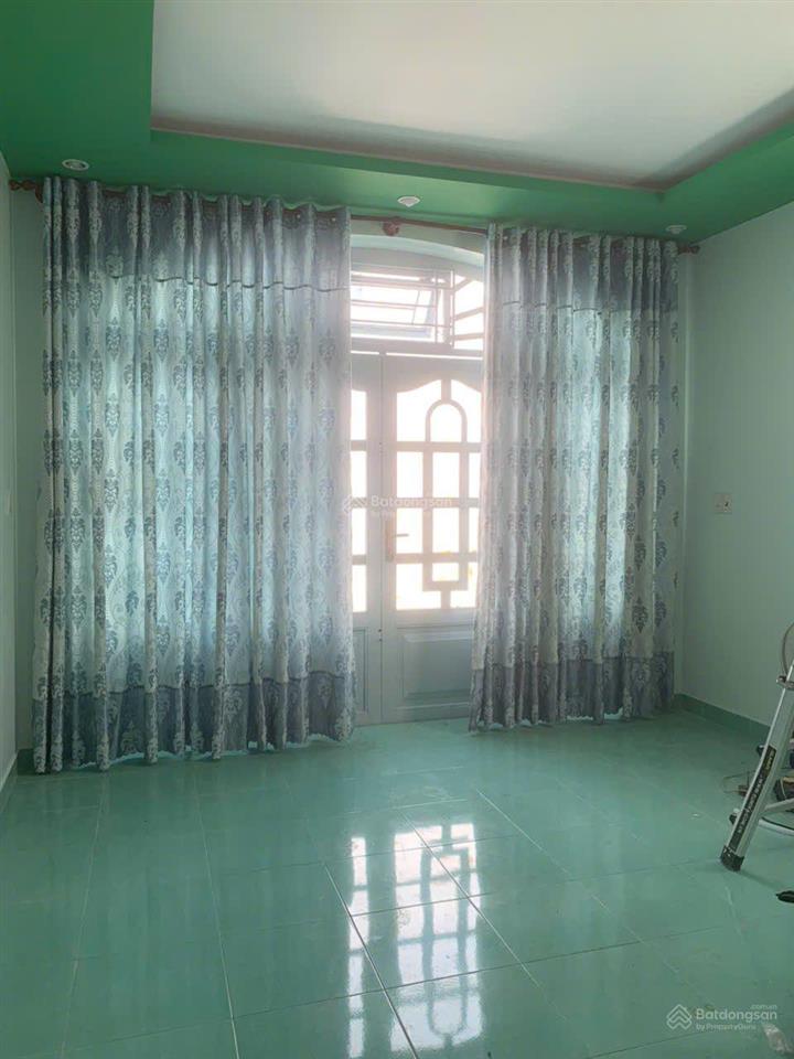 Cho thuê nhà đ/c 70/8 lê lư  4x15  3 tầng  st 4pn3wc giá tốt