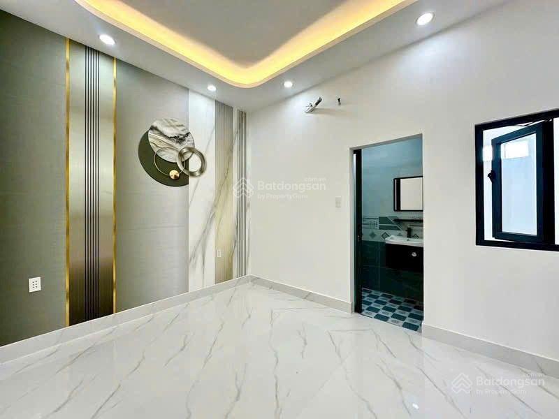 Chính chủ  nhà đ/c 80/35 nguyễn súy 4x11  1 lầu  st 2pn2wc full nt giá rẻ